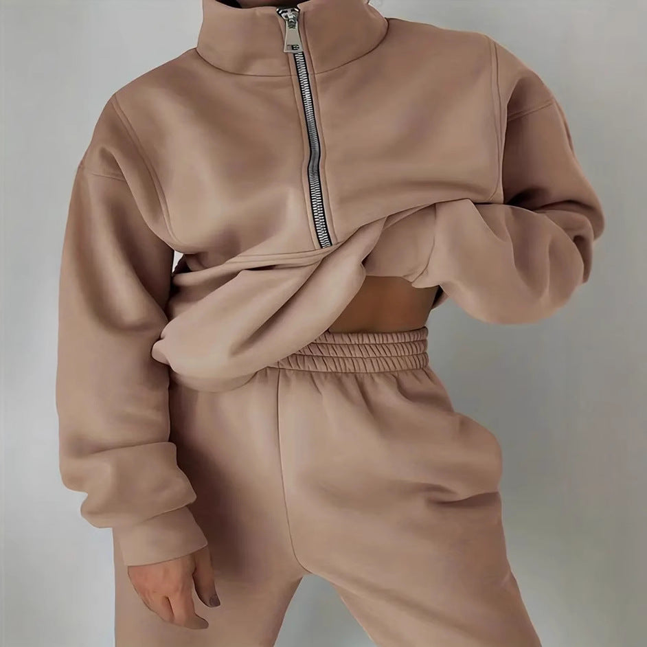 Knitted pullover and shorts